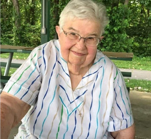 Obituary: M. Elnova Davis