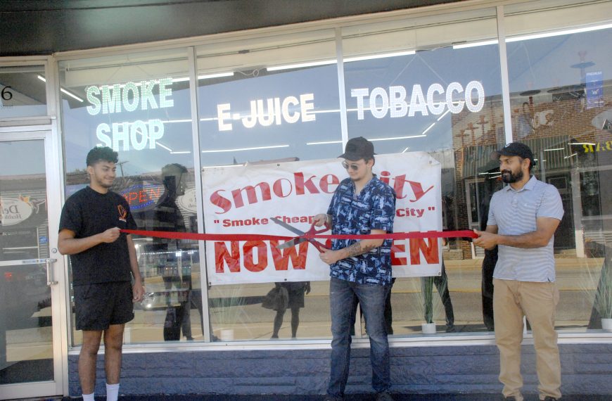 Smoke City opens doors in downtown Plainwell