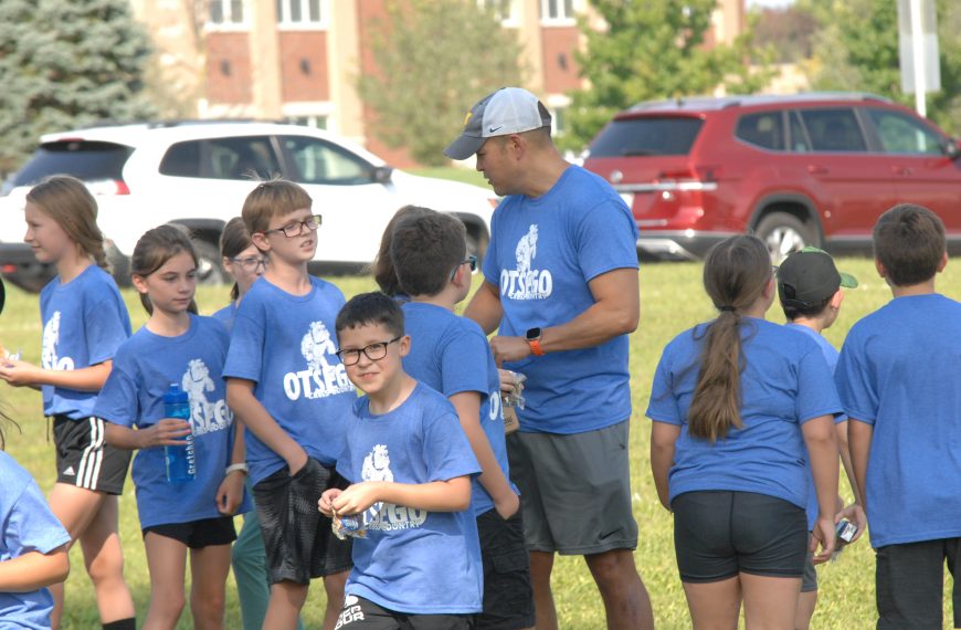 Otsego cross country hosts second City Championship elementary race