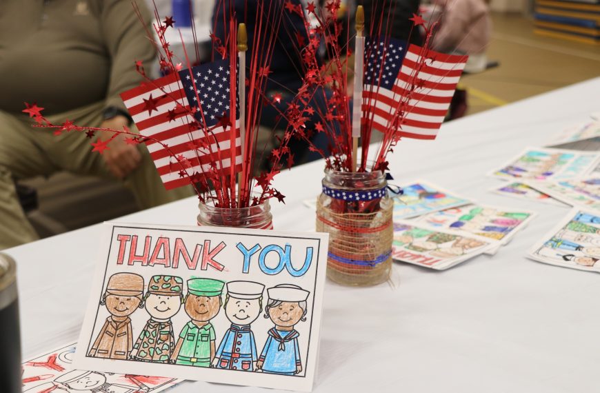 Alamo Elementary hosts Veterans Day breakfast