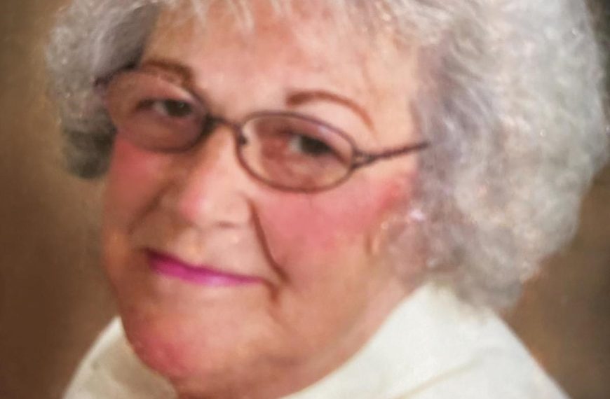 Obituary: Lillian Larson (DeMott)