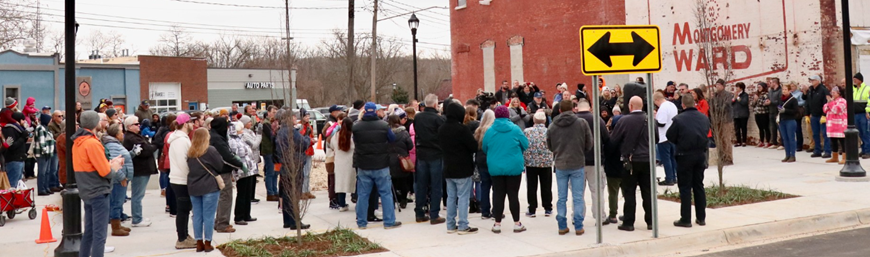 New Allegan downtown officially opens with ribbon cutting