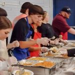 Teachers, students provide Thanksgiving feast in Burr Oak